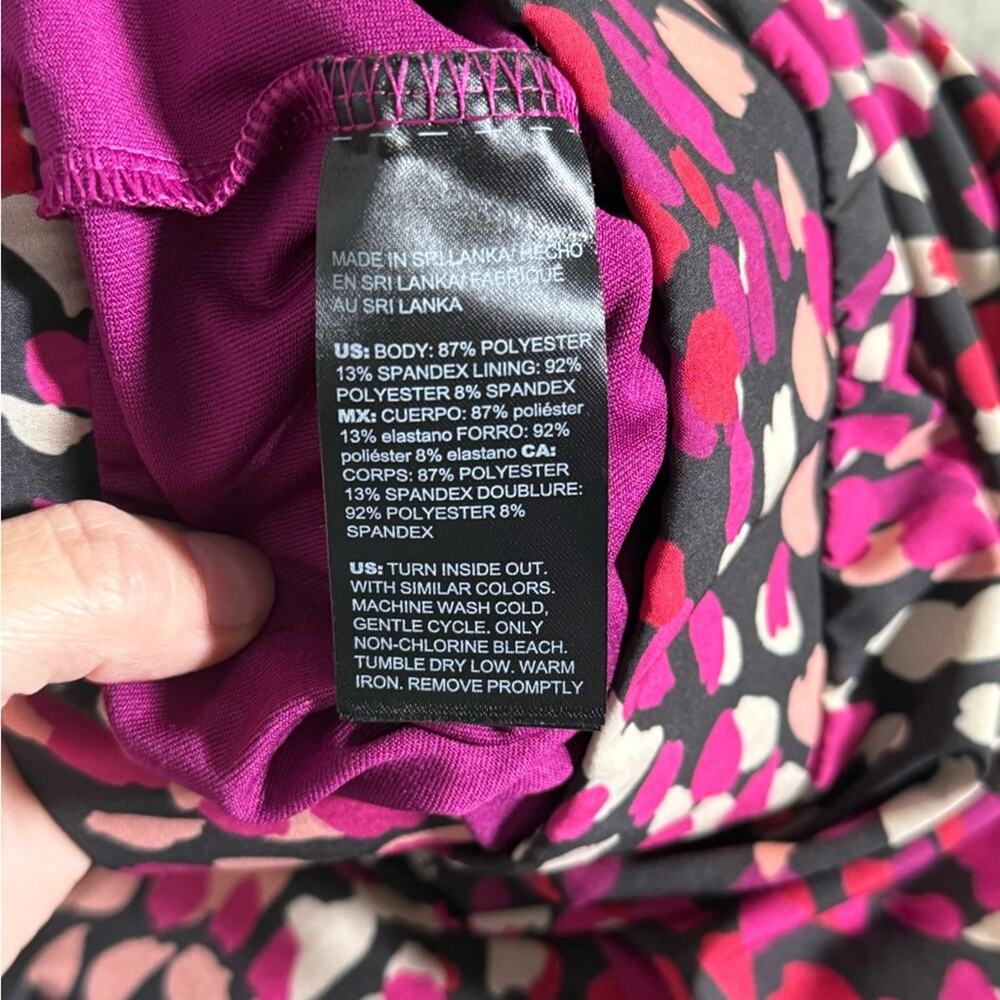 NEW Chico’s Zenergy UPF 50+ Wavy Dot Skort Set in Plum Berry Size 1 (8/10) - Picture 10 of 10